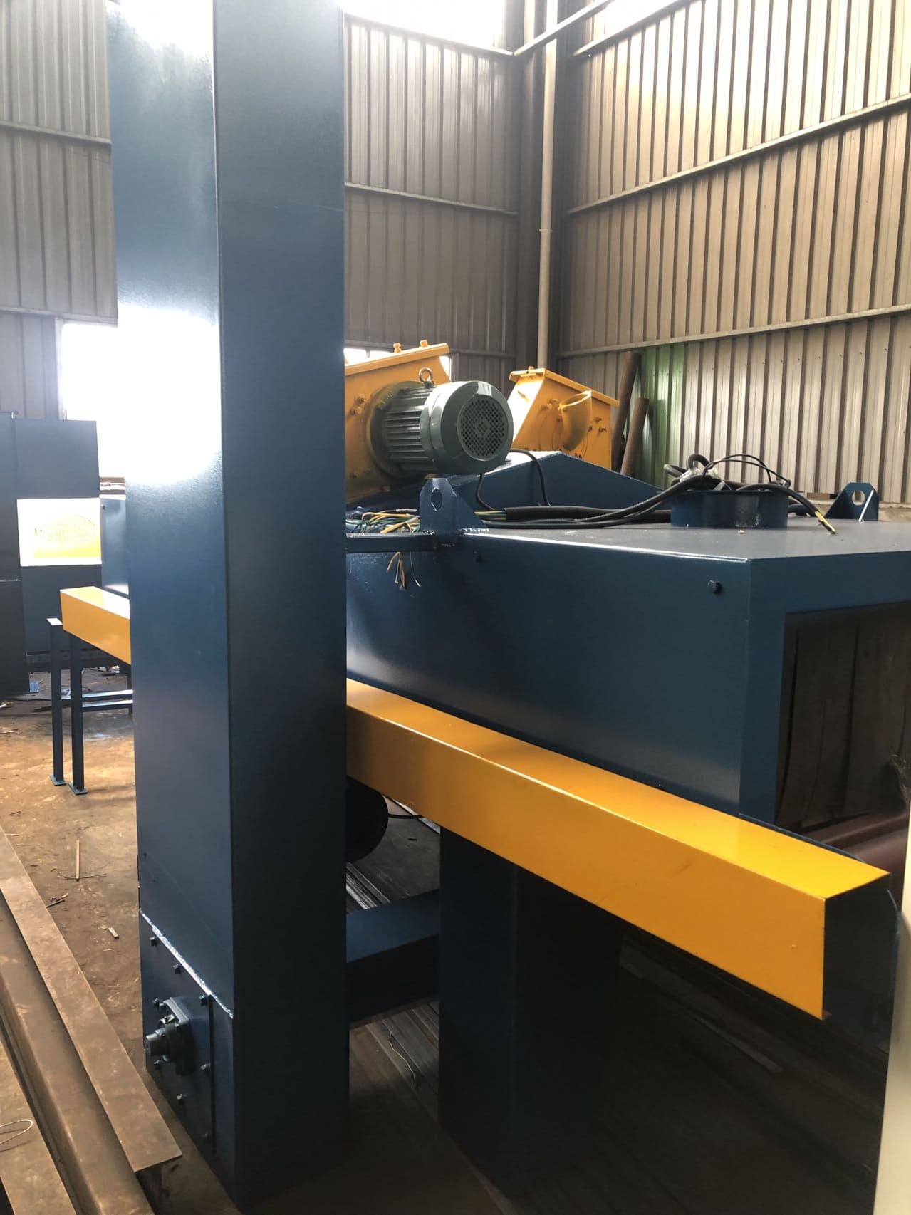 小型型材抛丸机---具体电联咨询为准