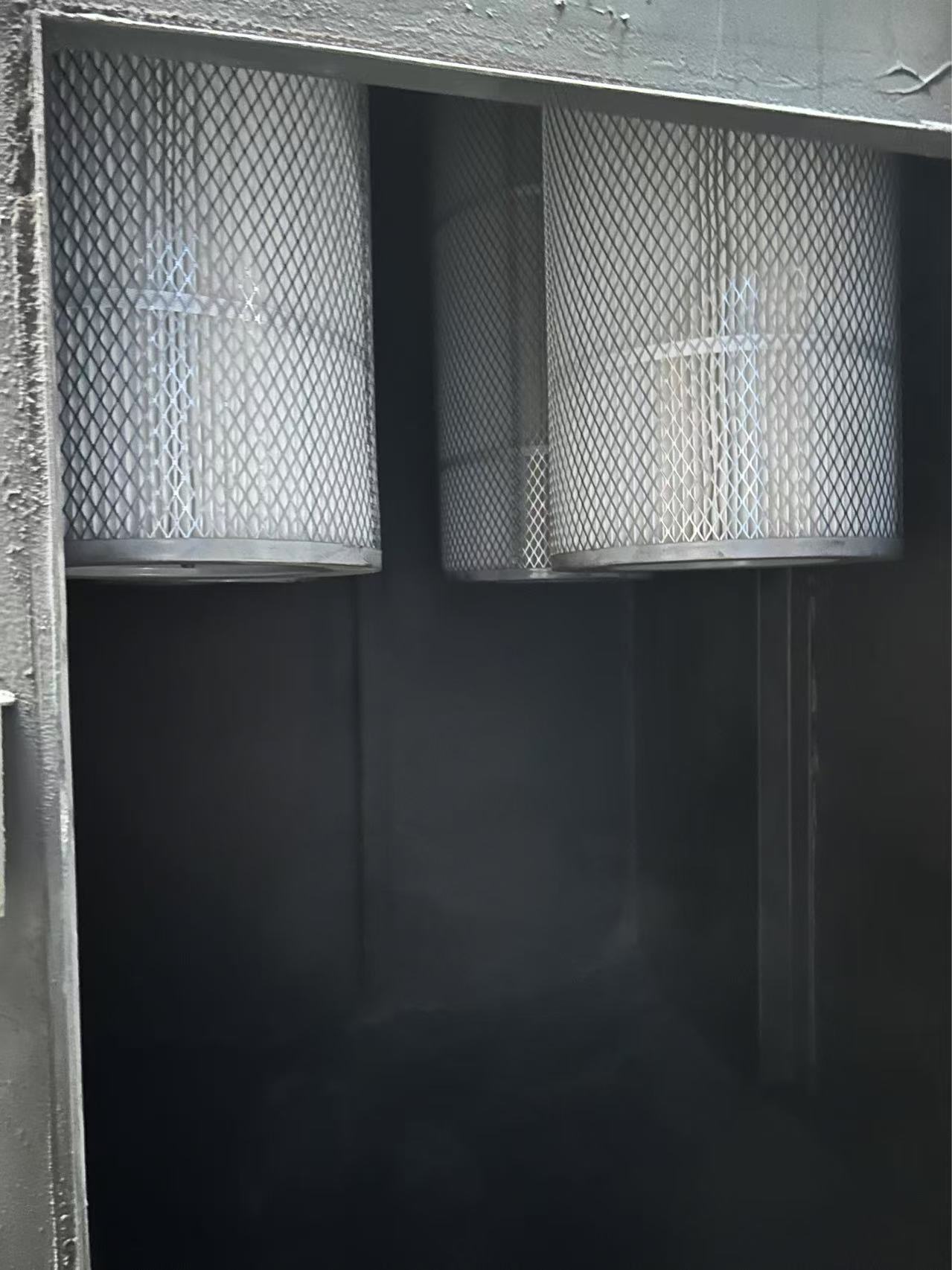 除尘器更换滤芯